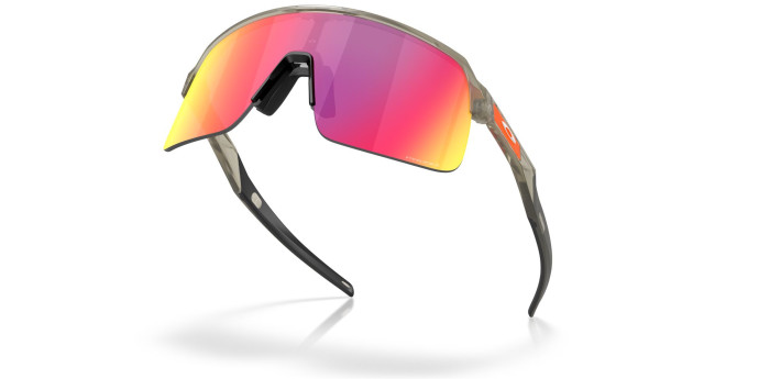 detail Unisex sportovní brýle OAKLEY SUTRO LITE