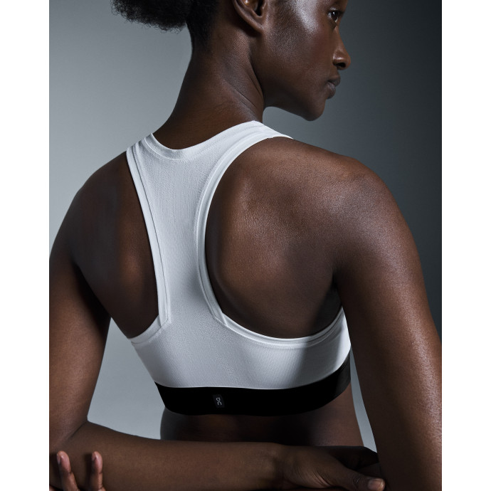 detail Dámská podprsenka ON Pace Bra