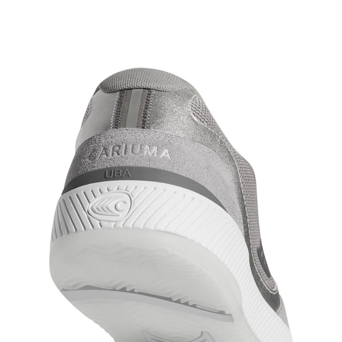 detail Dámské volnočasové boty Cariuma UBA Suede Mesh