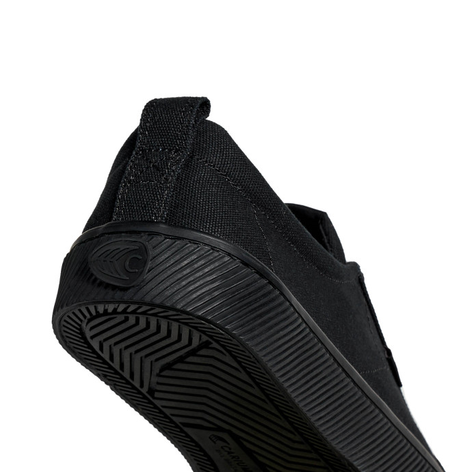 detail Dámské volnočasové boty Cariuma OCA Low Canvas