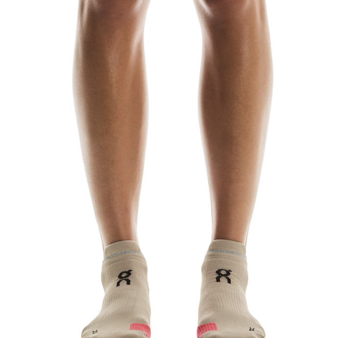 detail ON Performance Run Sock Low