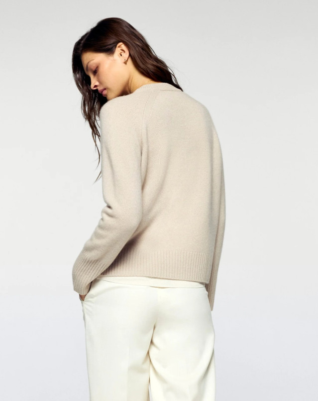 detail Dámský svetr FROM FUTURE ROUND NECK ICED SAND