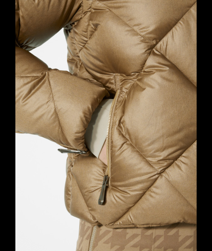 detail Dámská bunda Helly Hansen W DIAMOND DOWN JKT