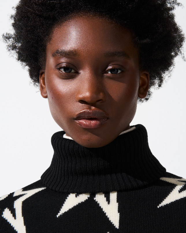 detail Dámský svetr Perfect Moment star dust sweater