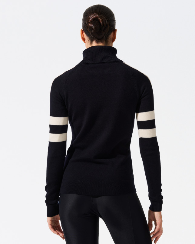 detail Dámský svetr Perfect Moment neve wool sweater