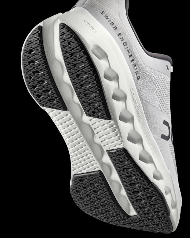 detail Dámské běžecké boty ON Cloudsurfer Next