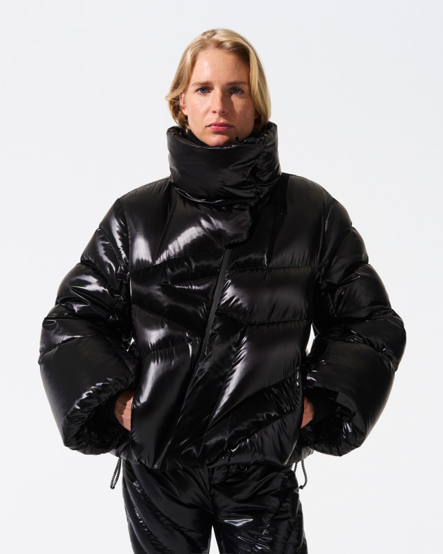 detail Dámská bunda Perfect Moment ariel ski bomber