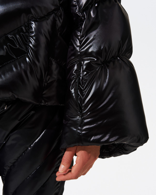 detail Dámská bunda Perfect Moment ariel ski bomber