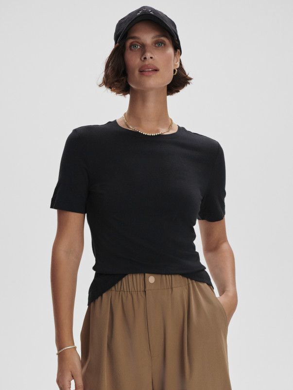 detail Dámské tričko Varley Regina Fitted Tee