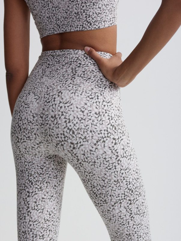 detail Dámské legíny Varley Move Super High Legging 25
