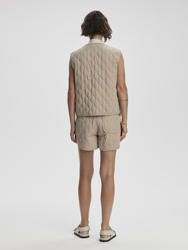 detail Dámská vesta Varley Karla Quilted Gilet