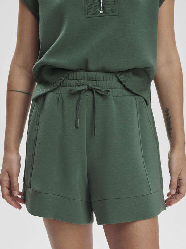 detail Dámské kraťasy Varley Atrium High Rise Short 4.5