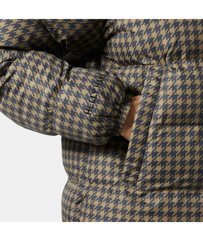 detail Dámská bunda Helly Hansen W YU 23 REVERSIBLE PUFFER