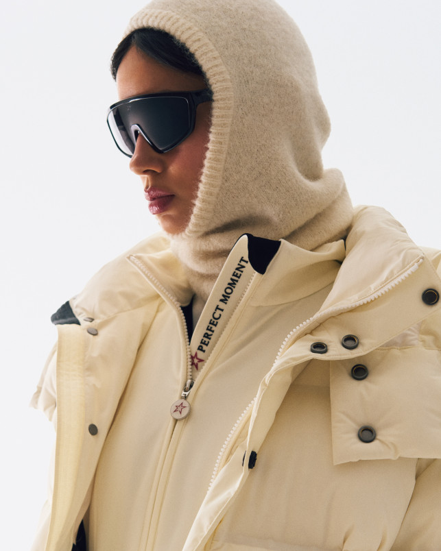 detail Dámská bunda Perfect Moment moments ski jacket