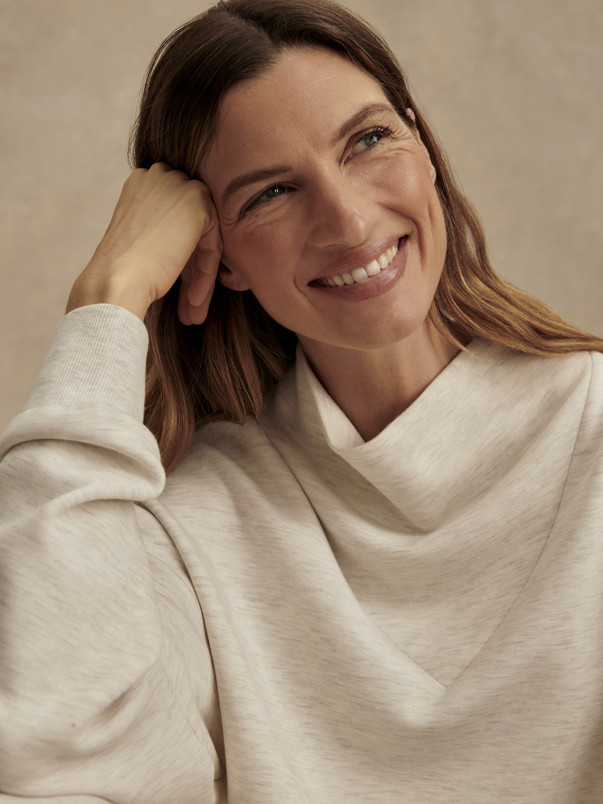 detail Dámská mikina Varley Betsy Sweat