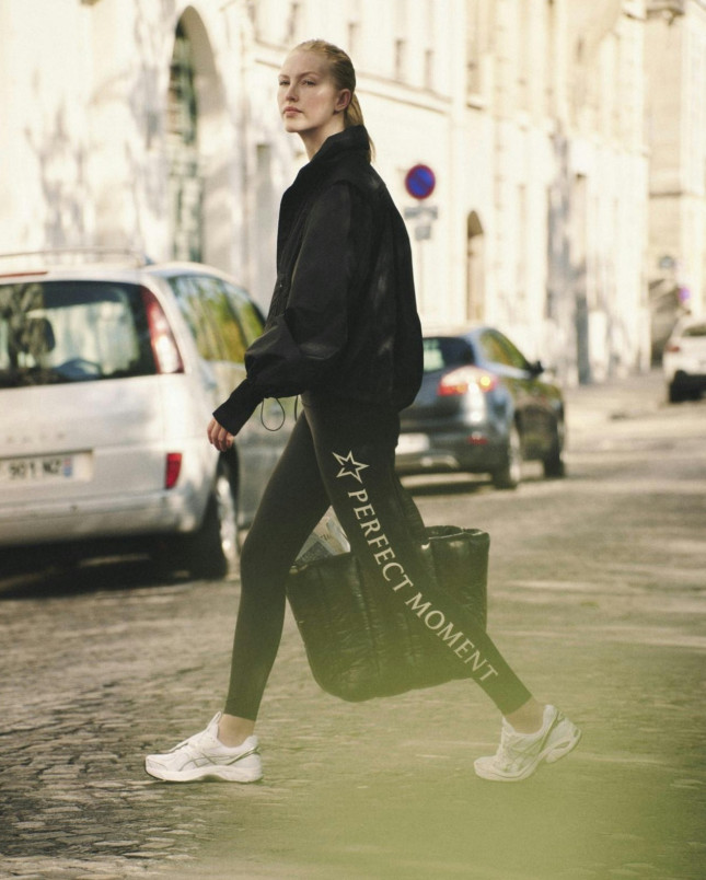 detail Dámské legíny Perfect Moment leggings