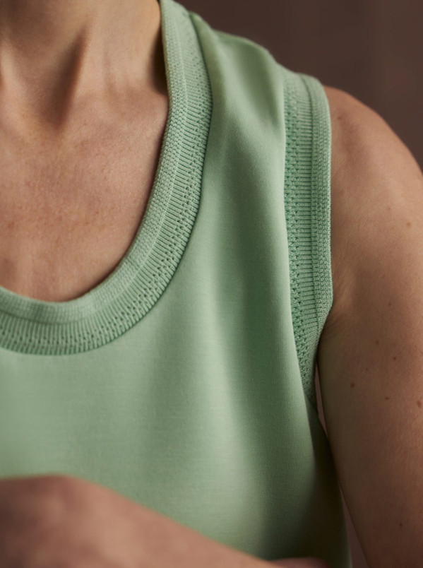 detail Dámské tílko Varley Cambrie Scoop Neck Tank
