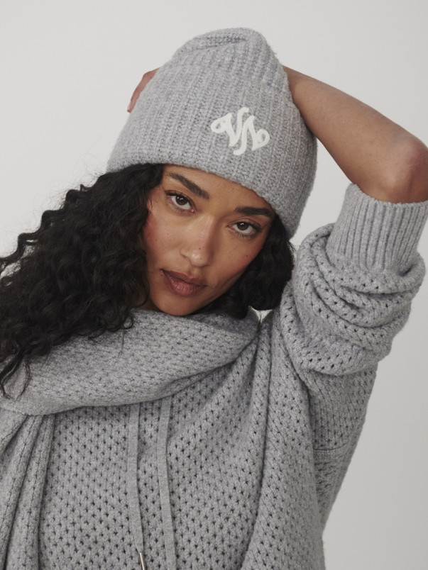 detail Dámská čepice Varley Miriam Knit Beanie