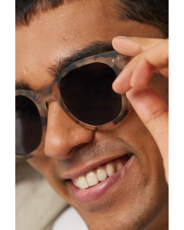 detail IZIPIZI SUN N