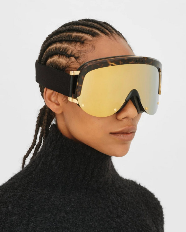 detail Yniq Model One