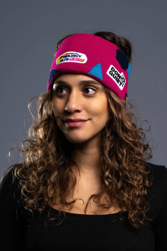 detail WORLD CUP FANS čelenka zimní World Cup